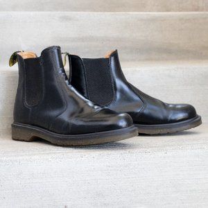 Men's DOC MARTENS 2976 Chelsea Boots Size 10 Black